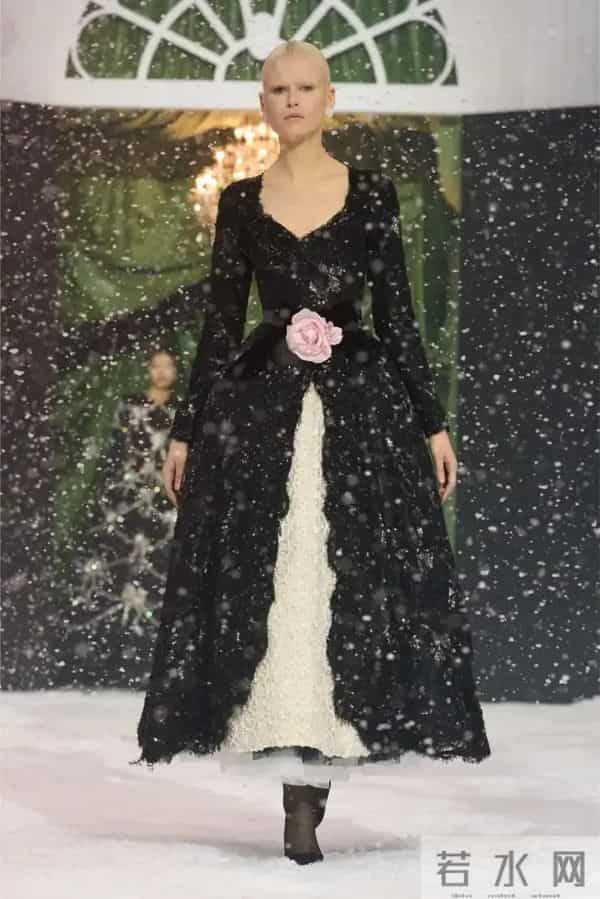 Richard Quinn 2025 秋冬时装秀