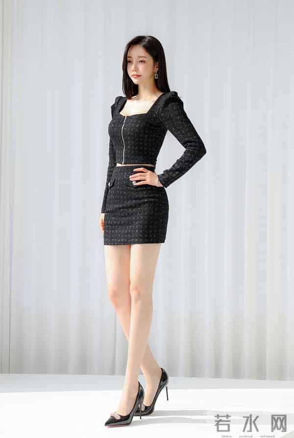 黑钻小香风｜是柔光里的冷艳甜姐