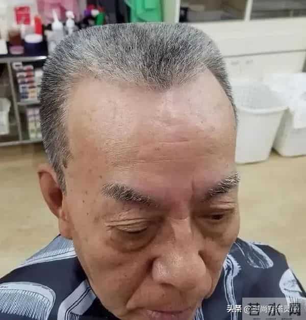 不建议六七十岁男人“剪寸头、留长发”,换成这些发型更减龄有型