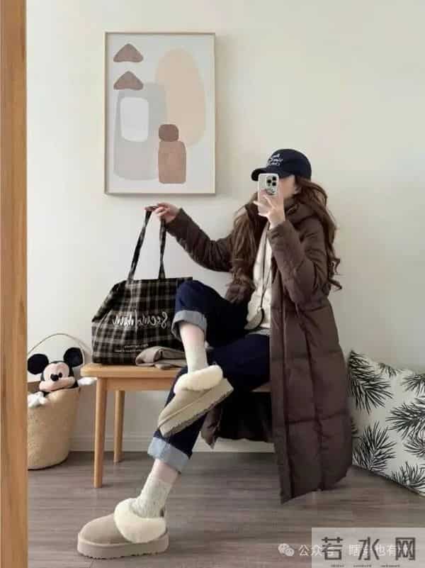 寒冷的冬季里，长宽羽绒服的温柔！