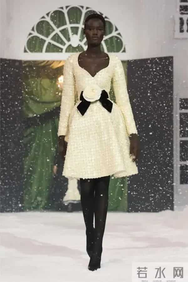 Richard Quinn 2025 秋冬时装秀