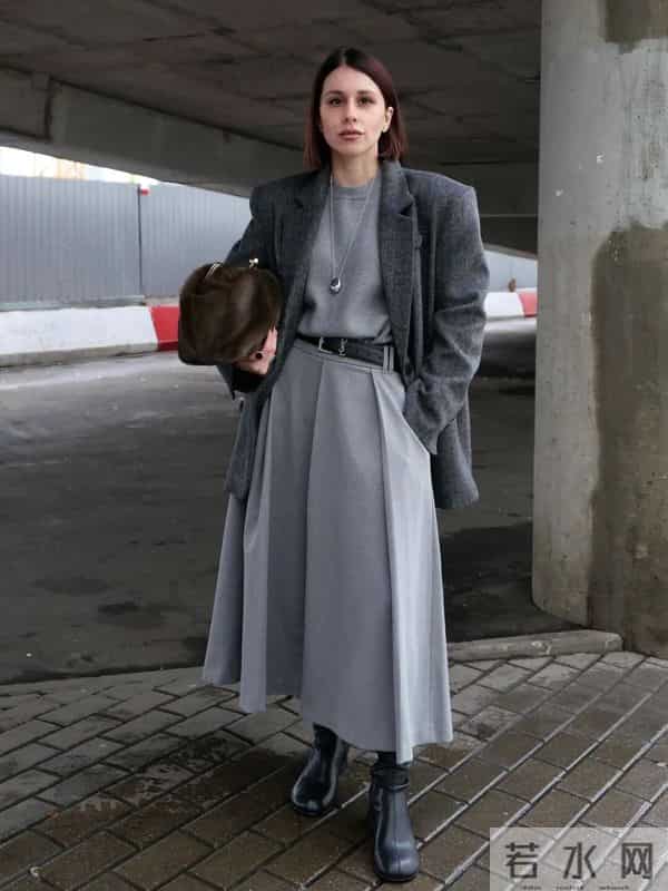 这条裙子太好看了，时髦女人都在穿！