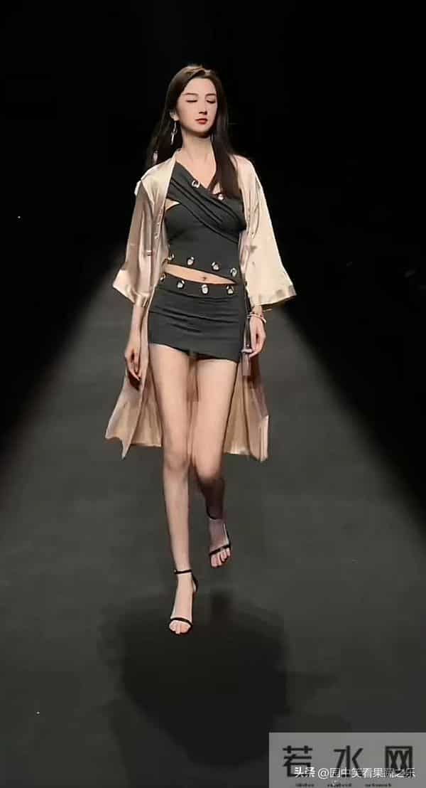 T台女神：陈宝月