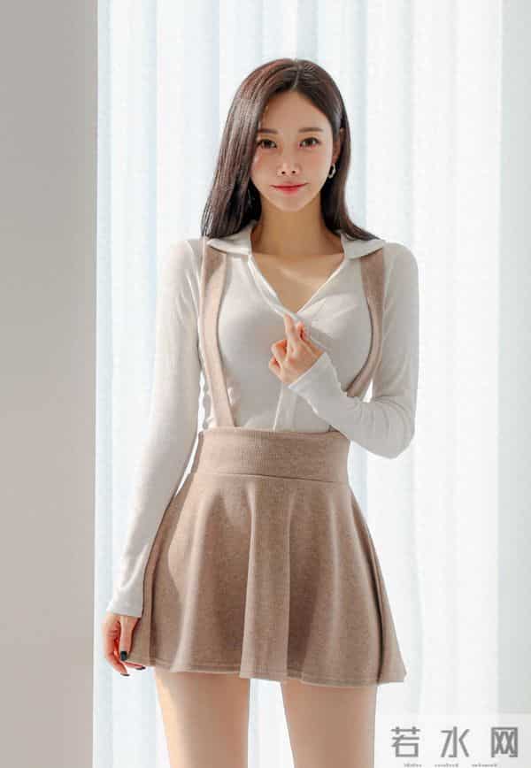 假两件针织裙｜是柔光里的甜系姐姐