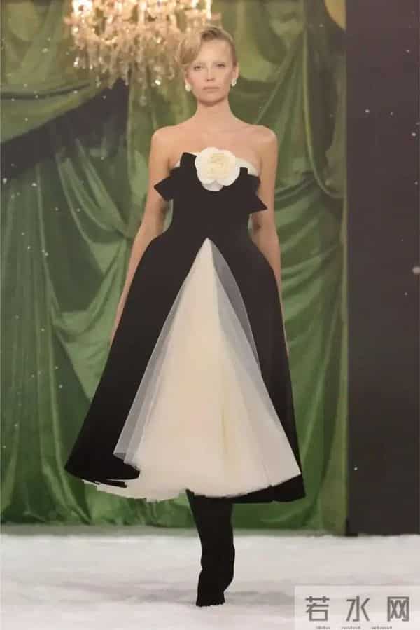 Richard Quinn 2025 秋冬时装秀