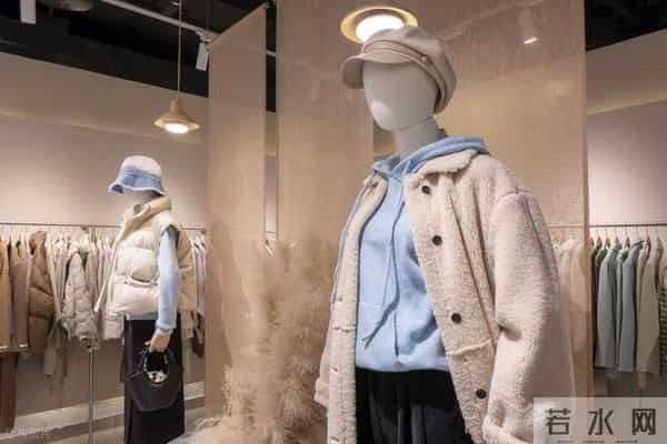 为什么羽绒服逐渐“跌下神坛”？看完这些缺点，你就不奇怪了！