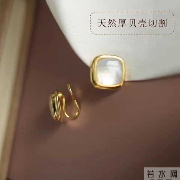 潘通色出炉！普通人怎么把流行色穿出彩？