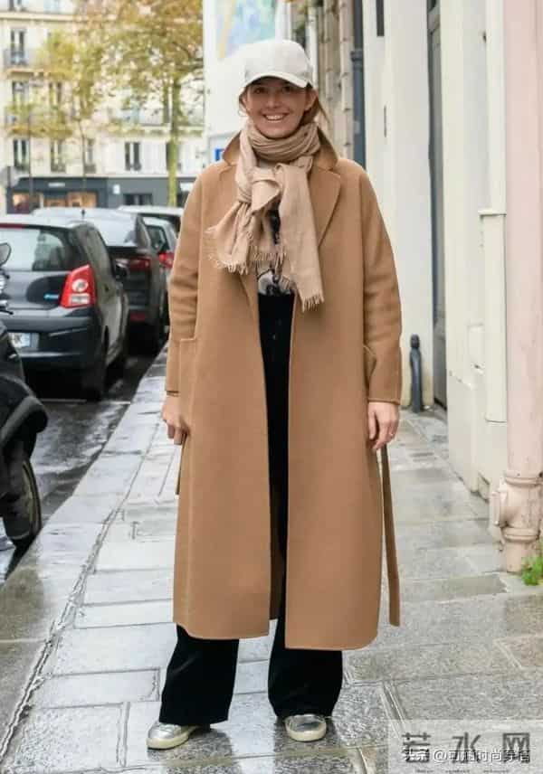 衣品开挂的秘诀：先选对裤子，再配上衣！这样穿，显瘦高级不费力