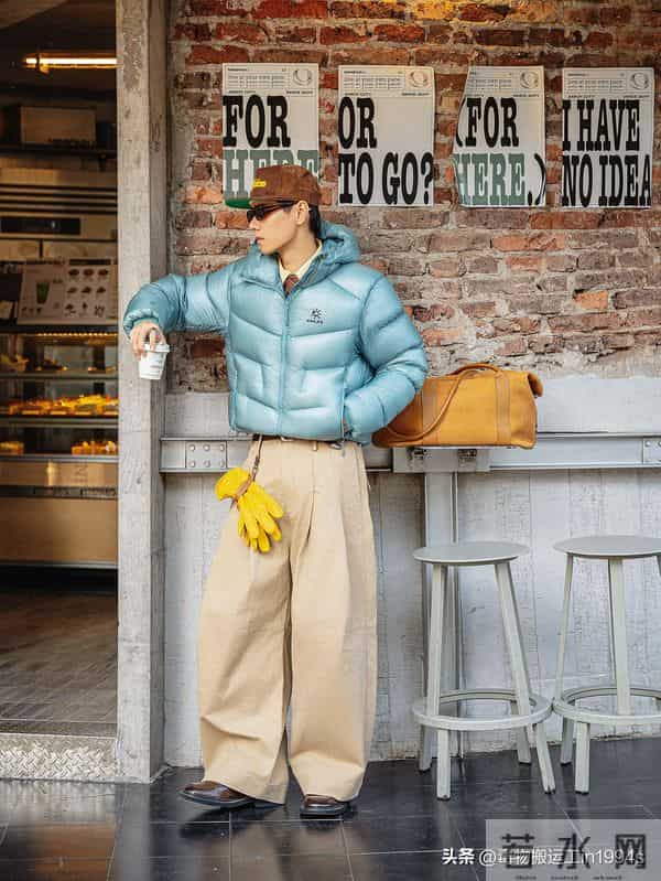 用复古vibe解锁入冬羽绒服穿搭