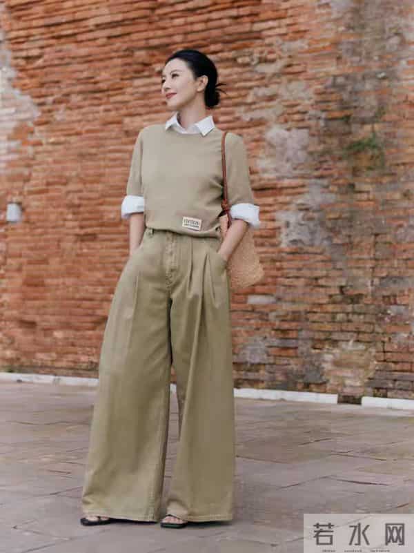 别让年龄困住时尚!46岁高圆圆用简约穿搭,美成同龄人“教科书”