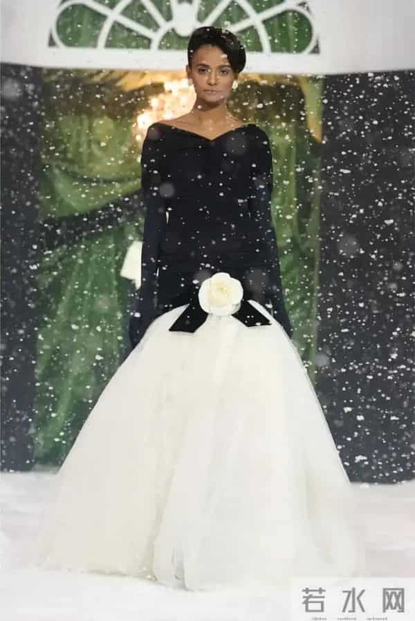 Richard Quinn 2025 秋冬时装秀