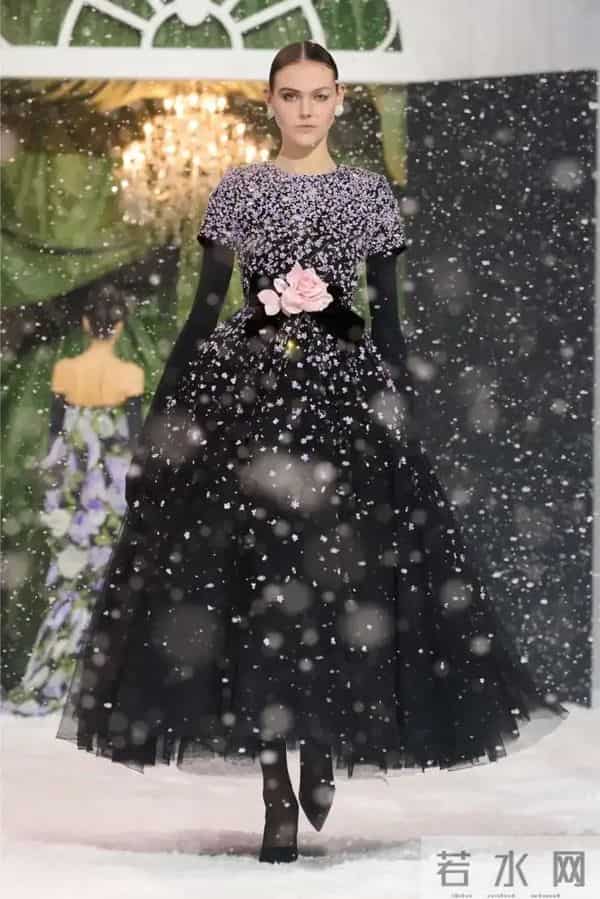 Richard Quinn 2025 秋冬时装秀