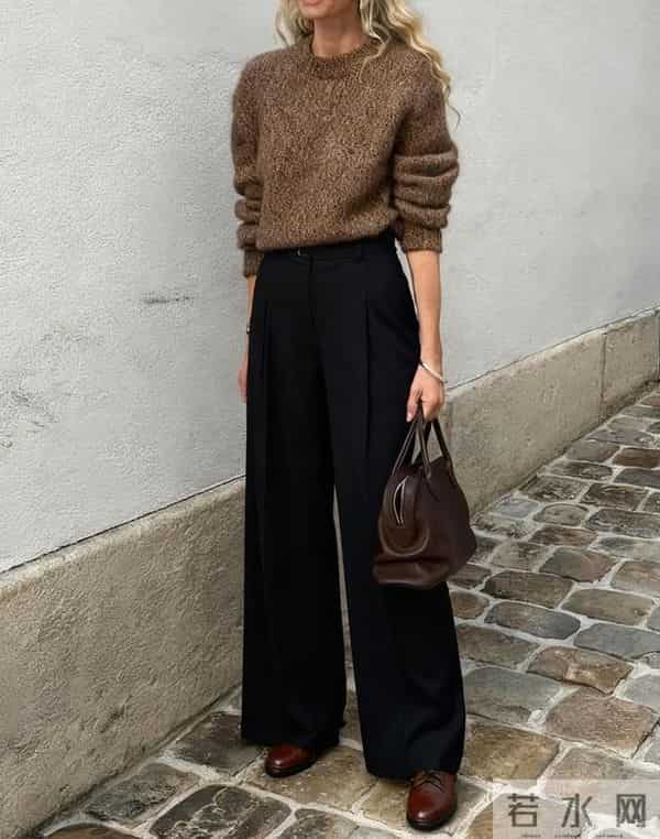纯色毛衣买来不会搭?这 10 套 “简约高级公式”,照着穿就赢了