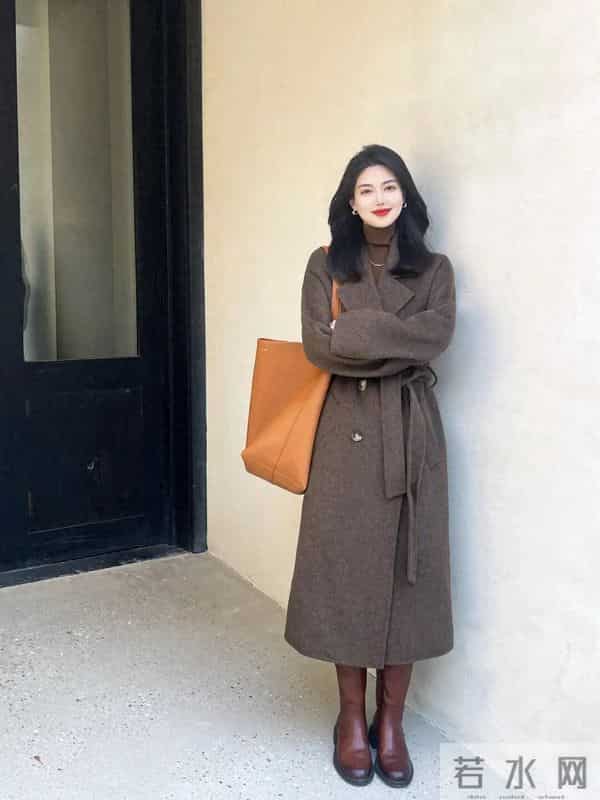 中年女人独有的自信知性美！打扮欲，分享欲，就是生命力！