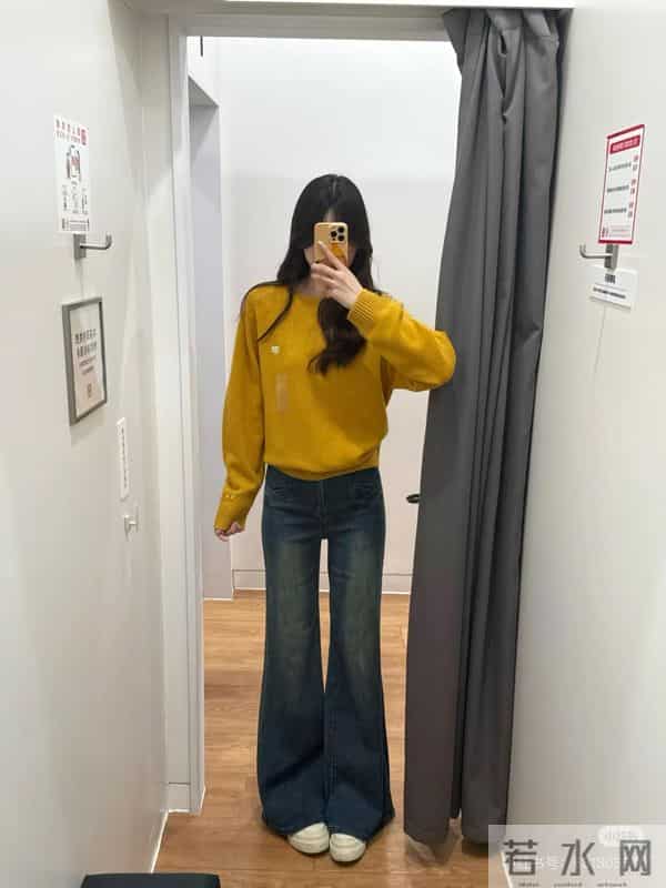 优衣库新品黄色毛衣也太显白了！