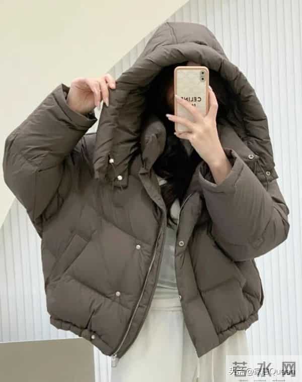 冬天发誓不买这7种衣服，看似洋气实际很“坑人”，不保暖还劣质