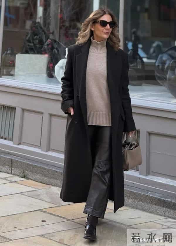 中年女人穿毛衣,记住“3穿3不穿”!尤其是第2点!
