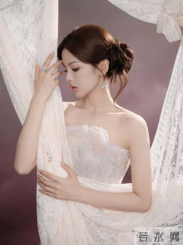 绝美look,杨超越