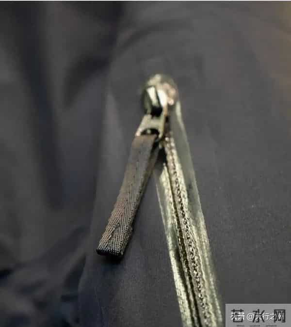 1万多的始祖鸟Macai羽绒服凭什么？仔细研究后，结论来了