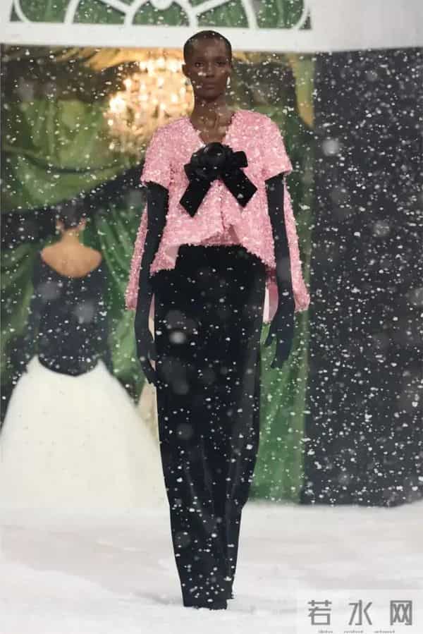 Richard Quinn 2025 秋冬时装秀