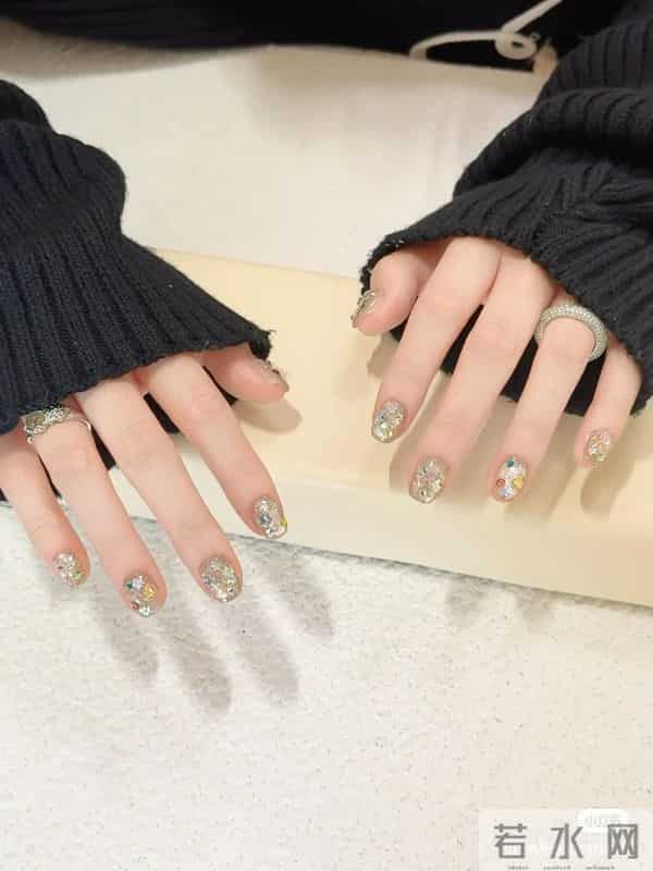 巨好看的秋冬美甲分享
