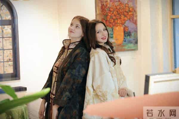 一袭新中式 一杯济南茶 外国友人的东方美学体验