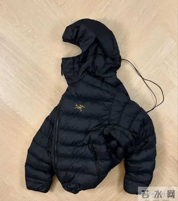 1万多的始祖鸟Macai羽绒服凭什么？仔细研究后，结论来了