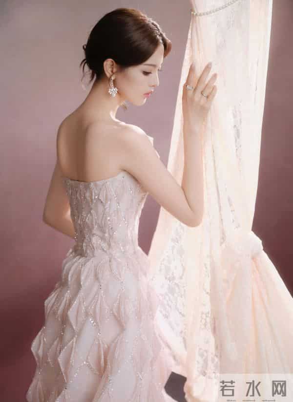 绝美look,杨超越