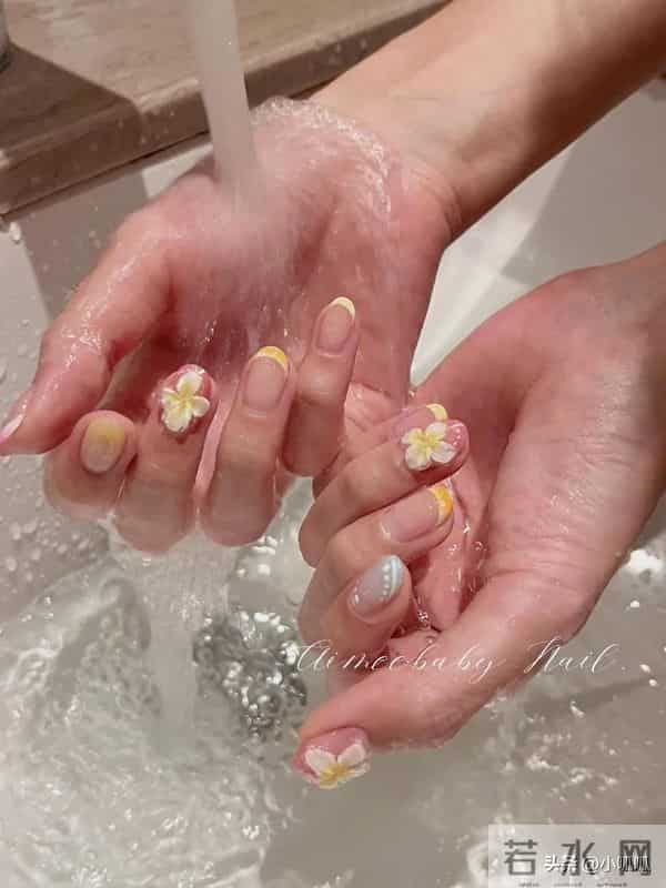 妈见夸的冬日氛围感美甲谁还没做