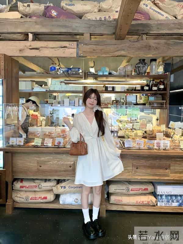 温温柔柔的白色才是白月光~