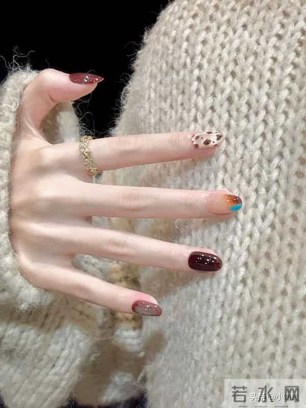 真显白啊这组冬日美甲好喜欢！