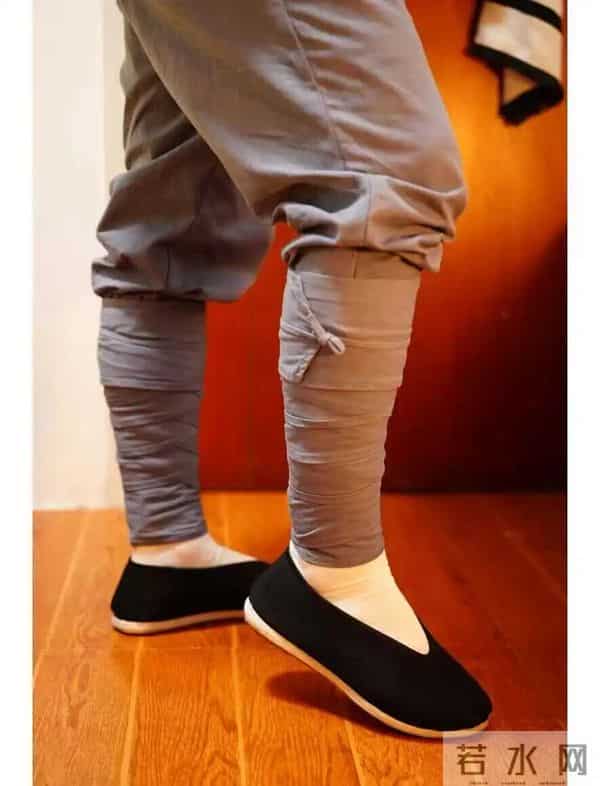 丑裤子三姐妹，「占领」中产衣柜？