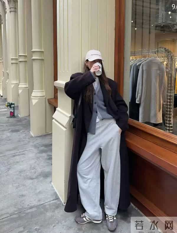 大衣+运动鞋,冬天最松弛的时髦