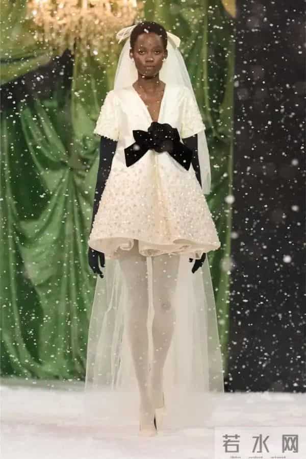 Richard Quinn 2025 秋冬时装秀