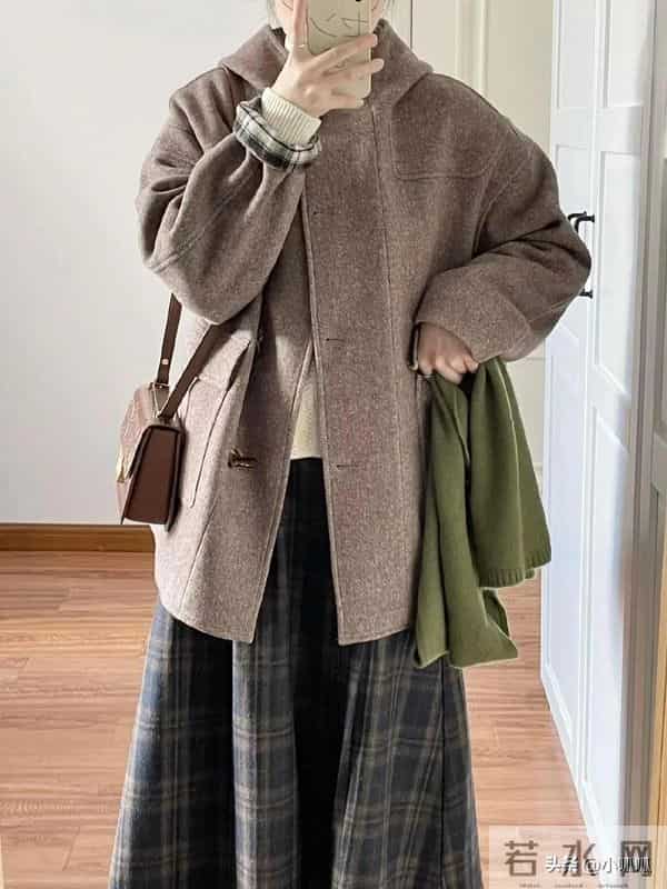 我真的很喜欢短款外套～