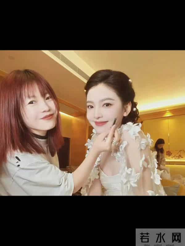 章若楠“气质千金妆”!内娱白月光的存在,网友:妈生好皮就是好