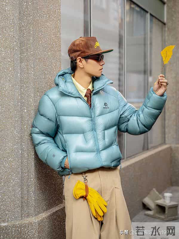 用复古vibe解锁入冬羽绒服穿搭