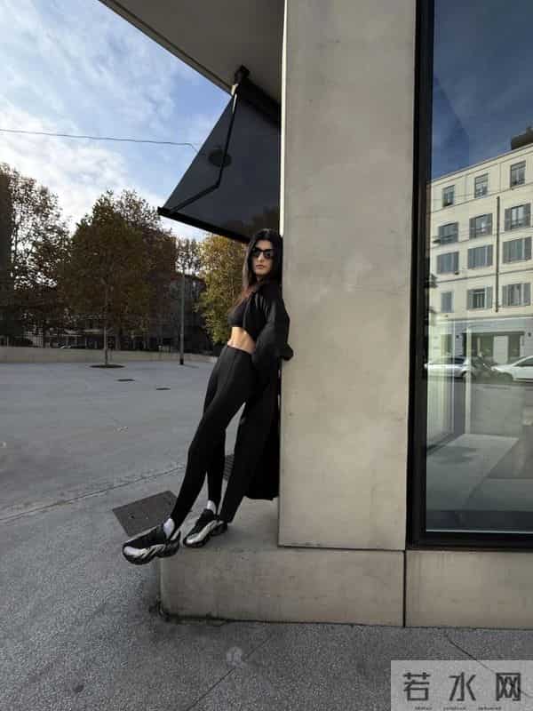 高智风穿搭的终极破绽：90%的人都栽在这双鞋上