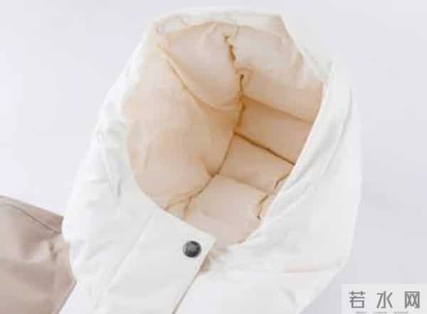 中年人爱穿的排骨羽绒服，格子的形状还有这些讲究？