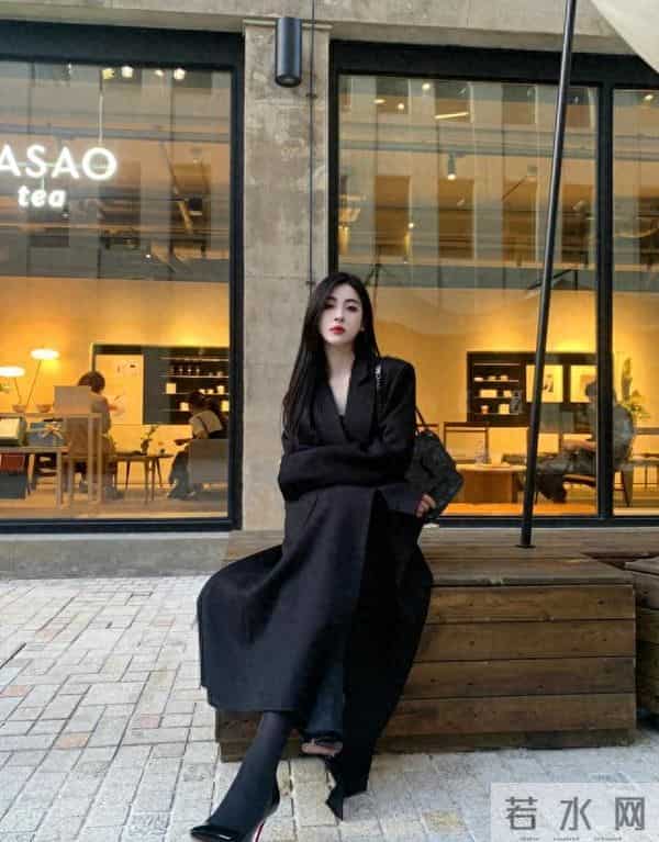 大衣+高跟鞋，显瘦又气质！