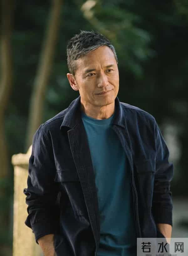 法拉利老了也是法拉利,花白头发、络腮胡,老而不衰的8位男星!