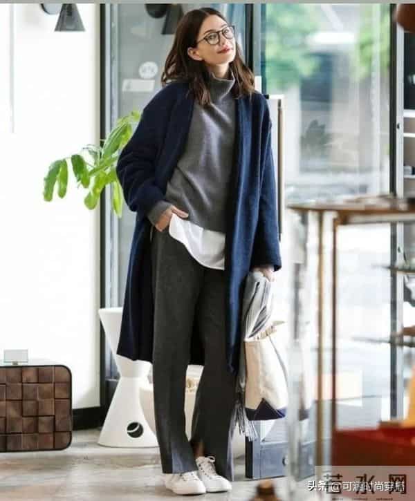 衣品开挂的秘诀：先选对裤子，再配上衣！这样穿，显瘦高级不费力