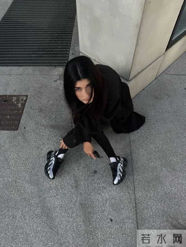 高智风穿搭的终极破绽：90%的人都栽在这双鞋上