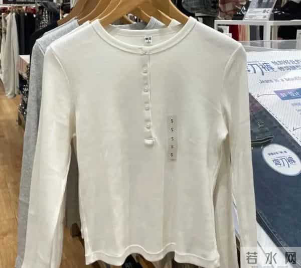 “优衣库”在秋冬装这一款真的没对手！这些单品真的太百搭了！!