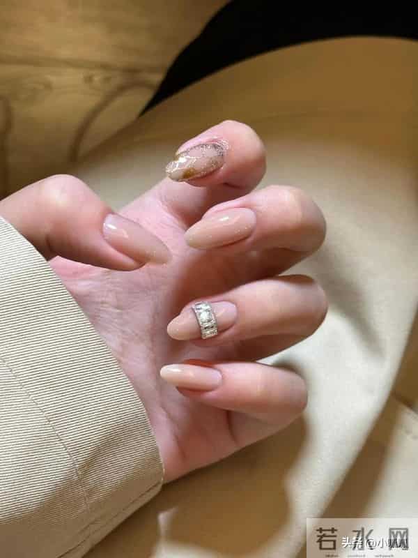 妈见夸的冬日氛围感美甲谁还没做