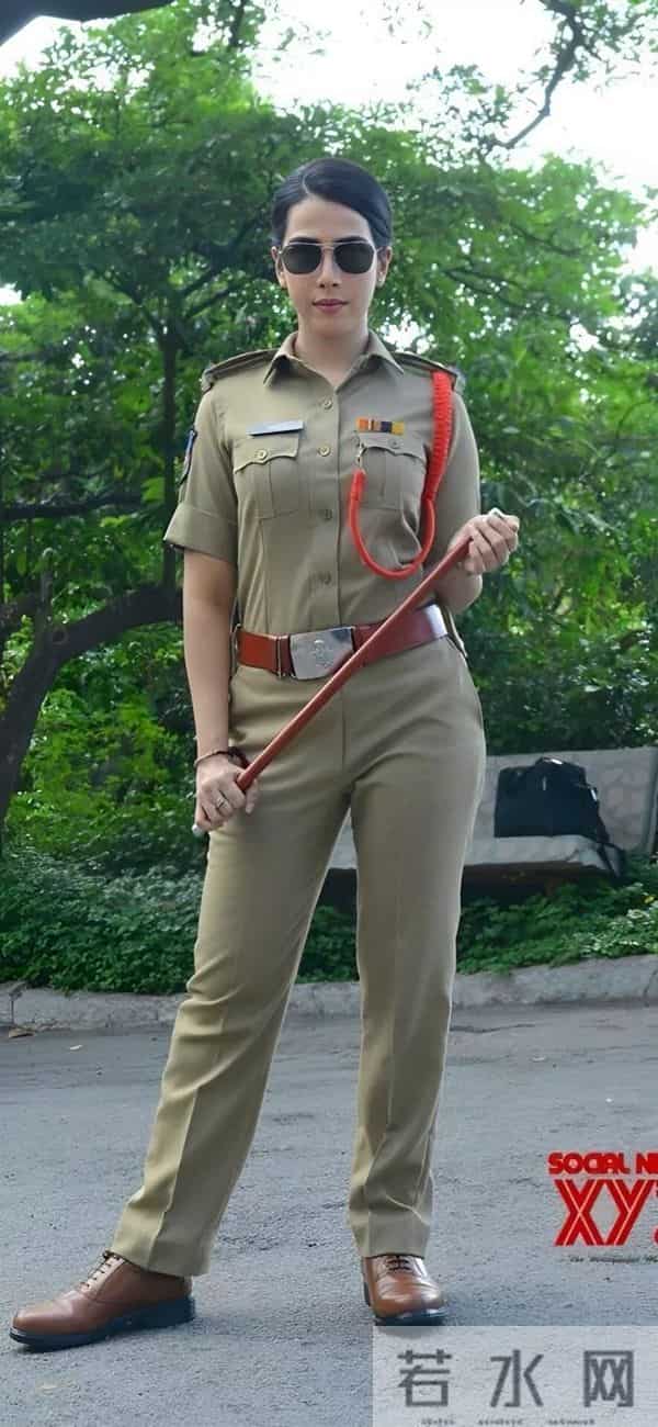 印度女警也很有实力