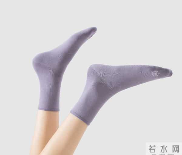 这是我人生第一次,因为一双袜子而感到“被尊重”