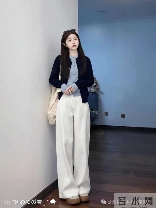 撞色假两件真的好看惨了！妥妥的气质女神～