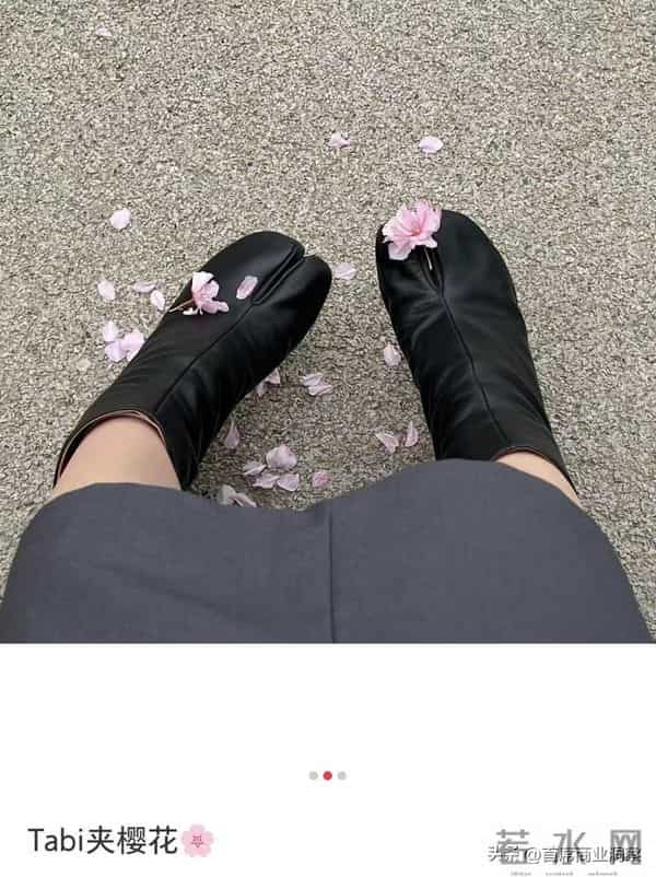 丑到极致就是潮!3000一双的“牛马打工鞋”,成了中产体面穿搭