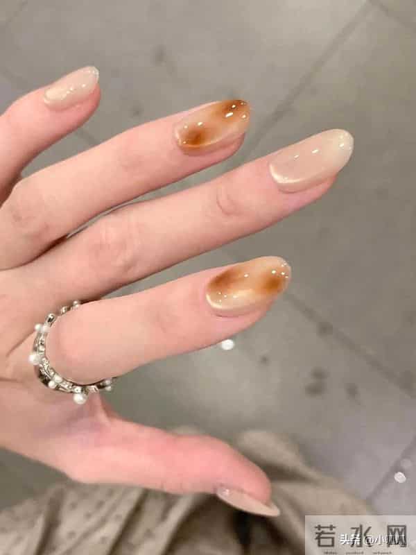 妈见夸的冬日氛围感美甲谁还没做